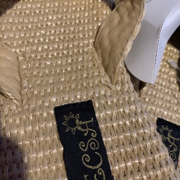 Flip flops - Picture 2 of 5